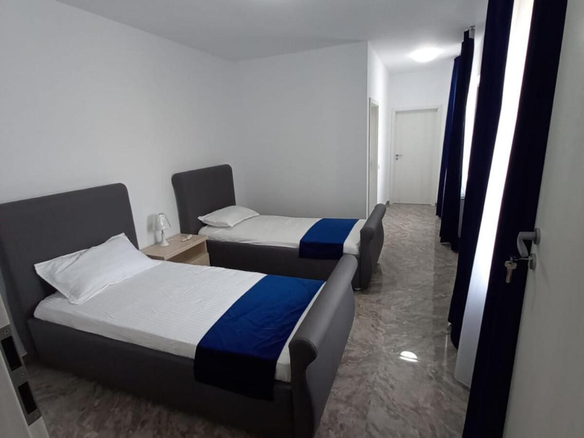 Hotel Ema&Zain Boekarest Buitenkant foto